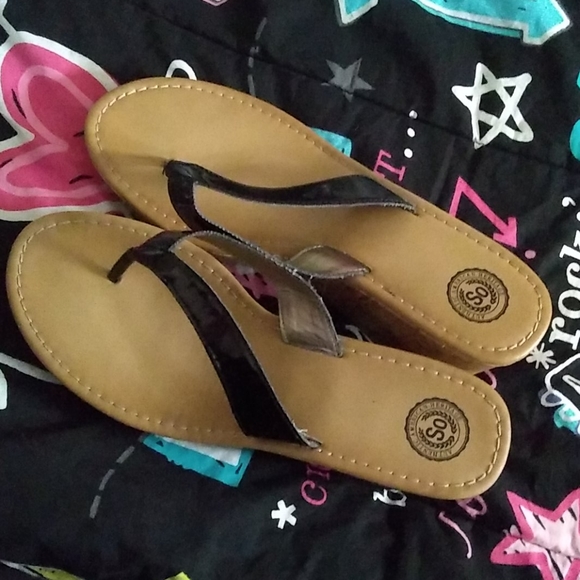 SO Cork Wedge Sandals - Picture 5 of 6